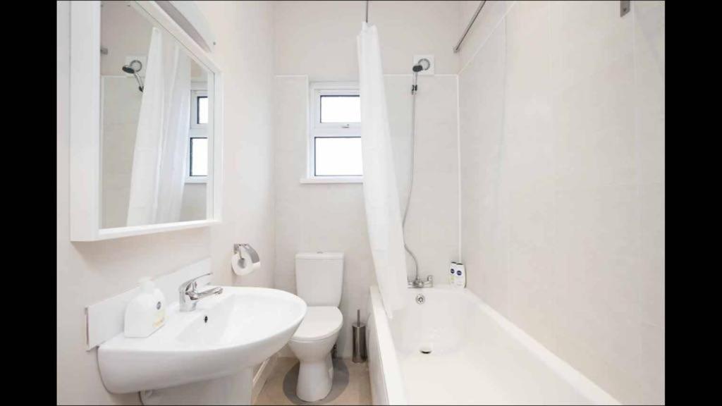 Deacon Street Town House Apartment Belfast Room photo